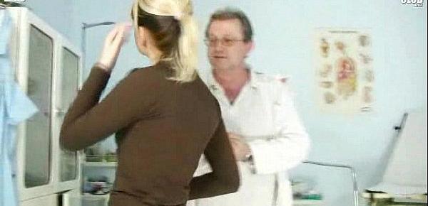  gyno pussy speculum exam docto closeups vagina cervix humiliation kinky clinic b
